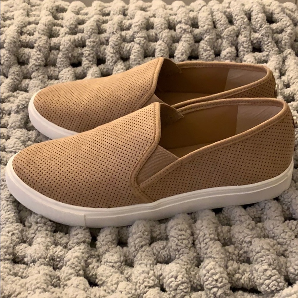 Steve Madden sneakers